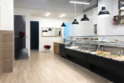 Naia Invest ofrece servicios de asesoramiento inmobiliario experto para compra y venta de locales comerciales