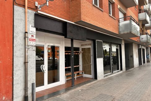 Local en venta en rentabilidad en Sabadell 01