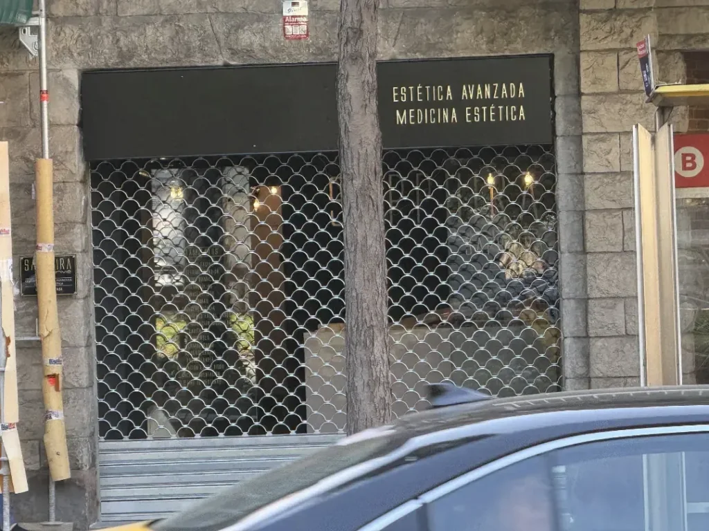 Local en venta en rentabilidad en Ronda Gral. Mitre (Barcelona)